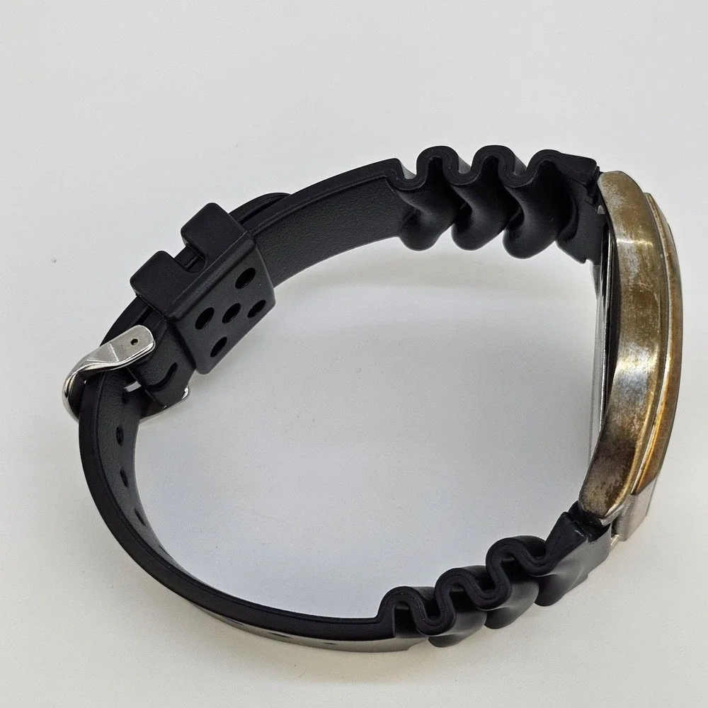 US Polo Assn Men's Watch 42mm Gold Dial Case New‎ Black Platic Bands New Battery